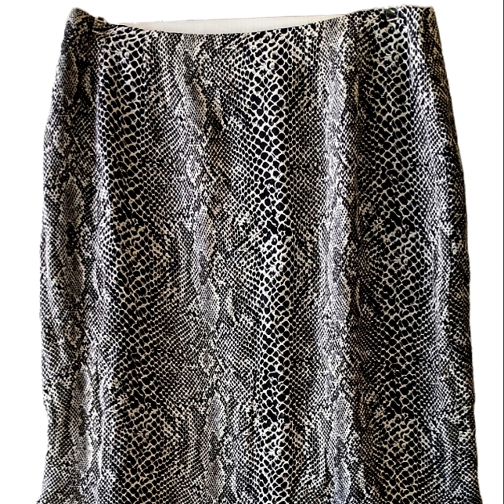 International Concepts snake print skirt, size 4